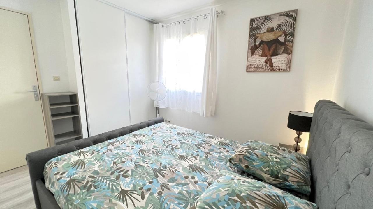 L'Eden Cocoon 3 Etoiles Proche Plage Saint Gilles Les Bains Exterior foto